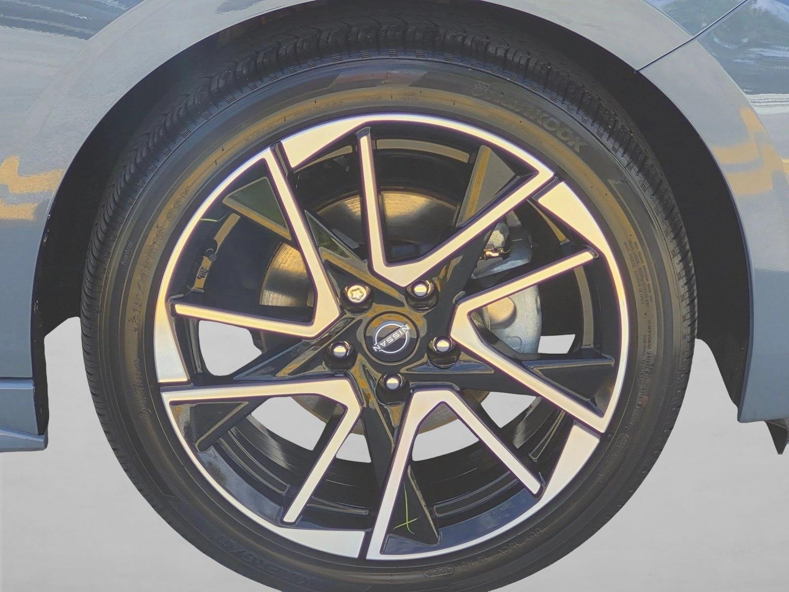 2025 Nissan Sentra SR - Photo 23