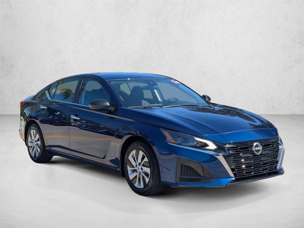 Used 2024 Nissan Altima 2.5 S Sedan