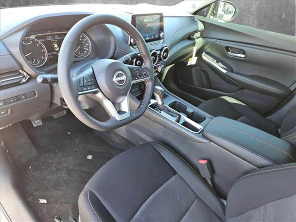 New 2025 Nissan Sentra SR Sedan