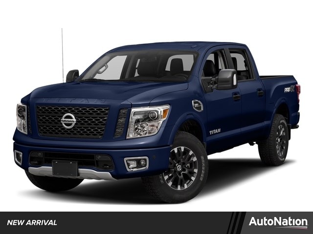 2017 Nissan Titan PRO-4X 4X4 Crew Cab's photo