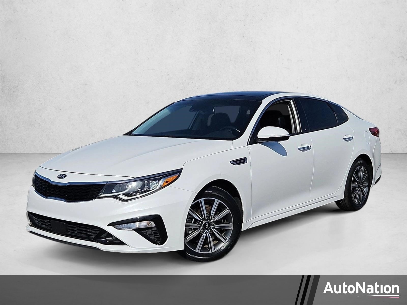 2019 Kia Optima EX AT's photo