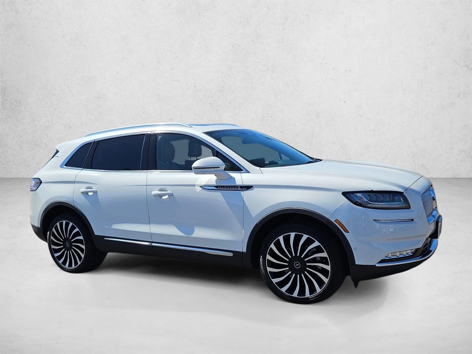 2023 Lincoln Nautilus Black Label photo 2
