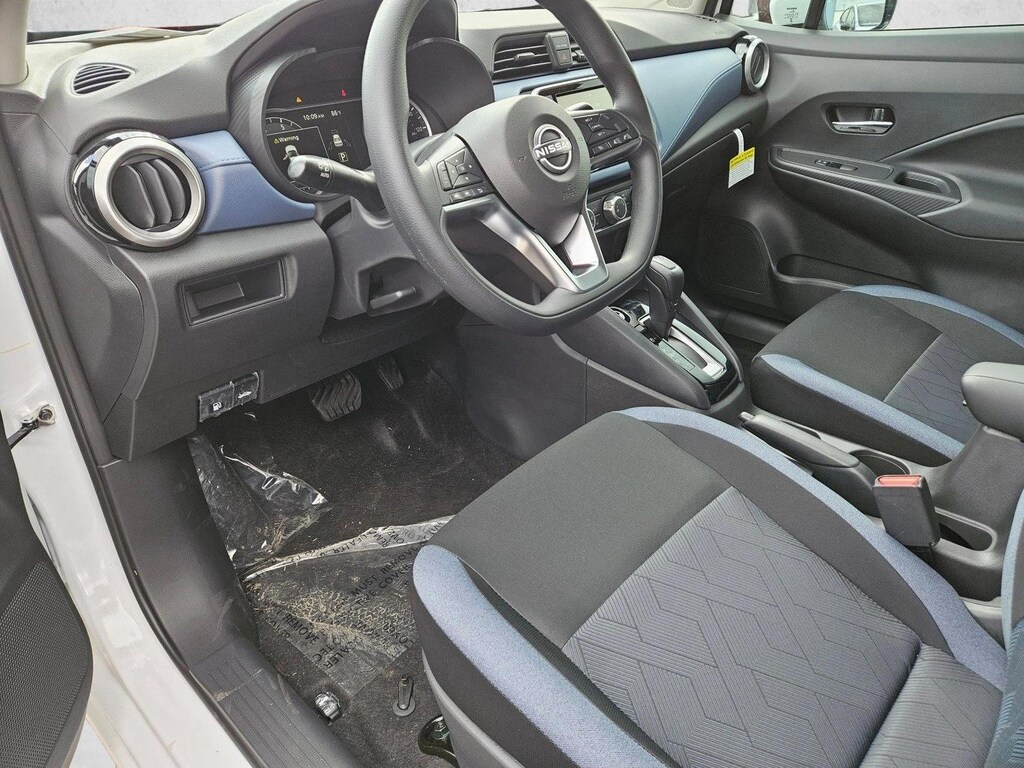 New 2025 Nissan Versa SV Sedan