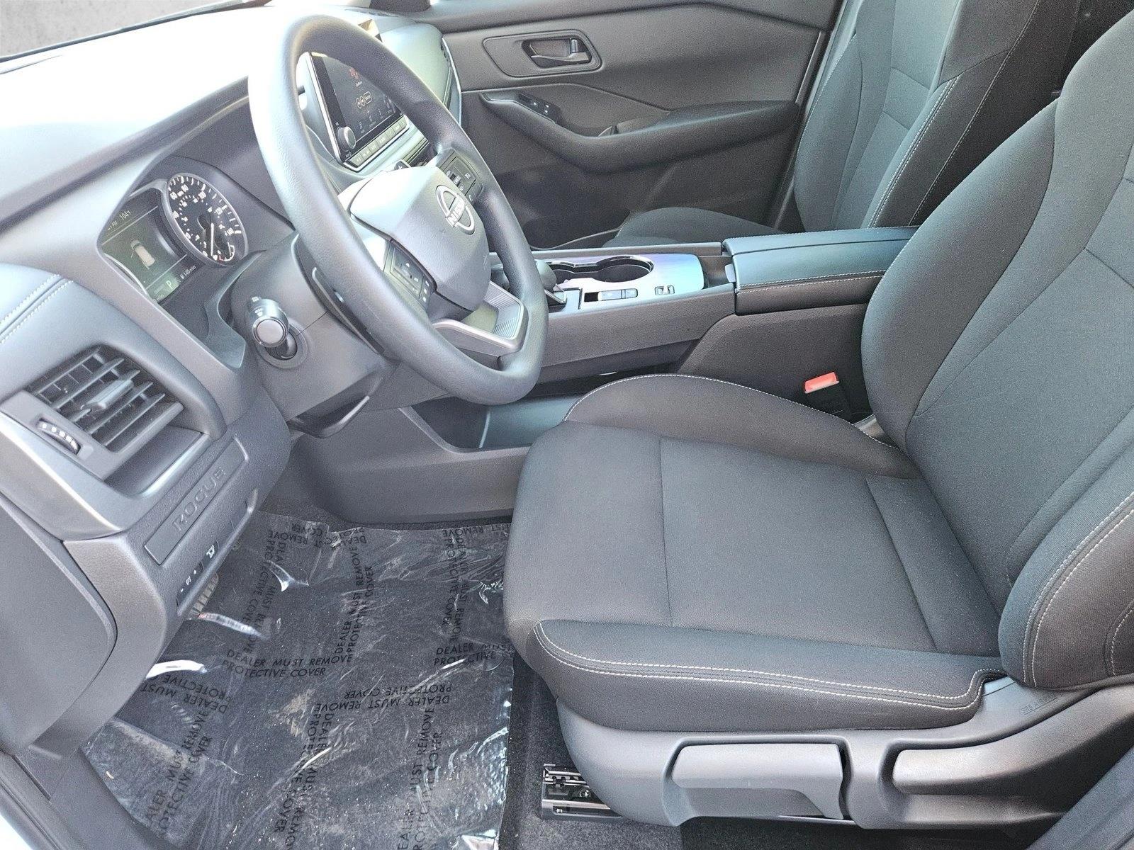 2025 Nissan Rogue S - Photo 12
