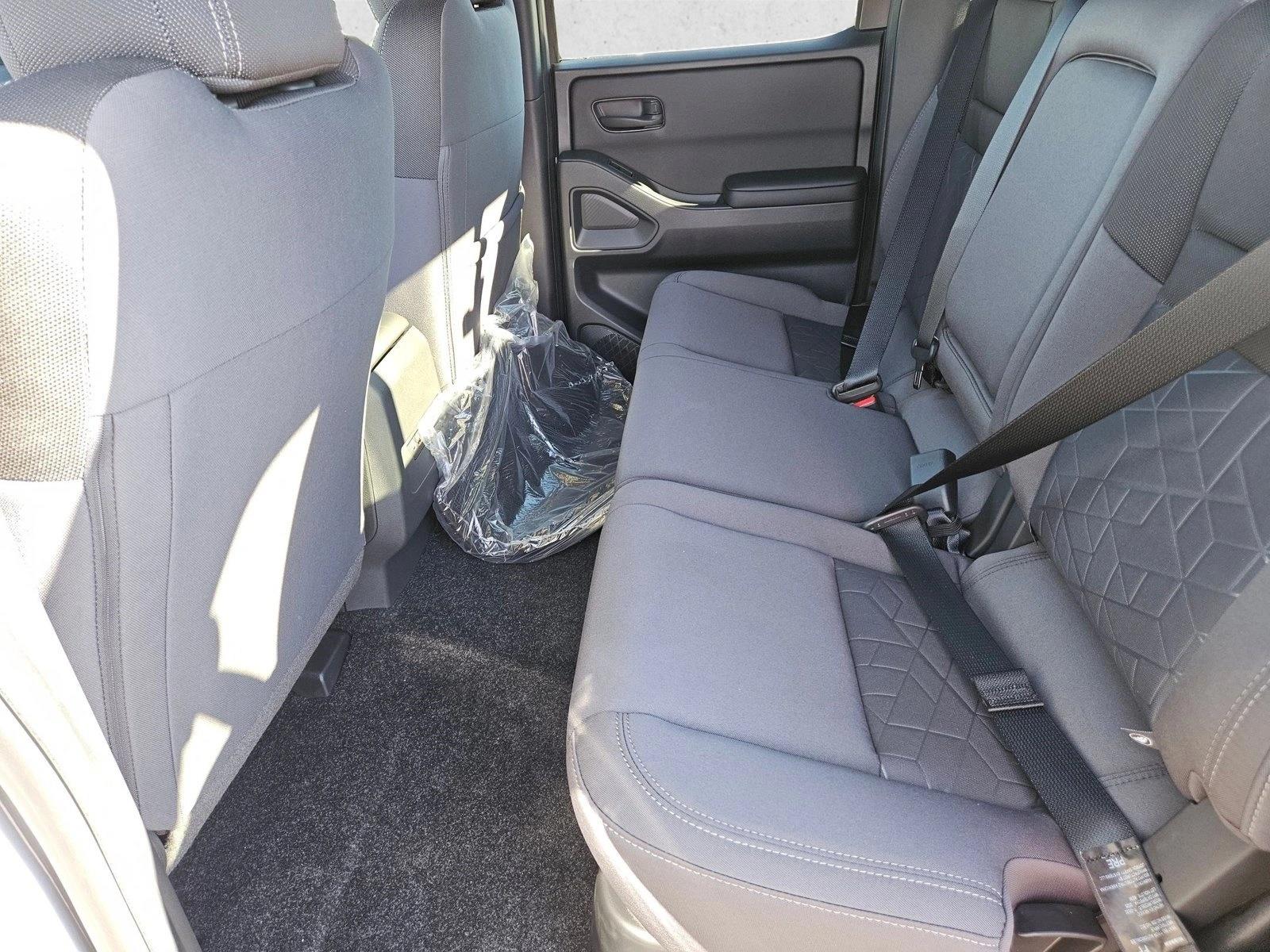 2026 Nissan Frontier SV - Photo 12