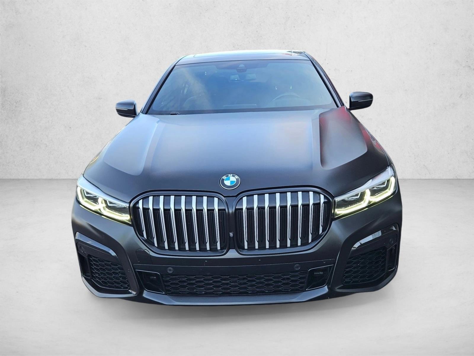 2022 Bmw 750i xDrive photo 2
