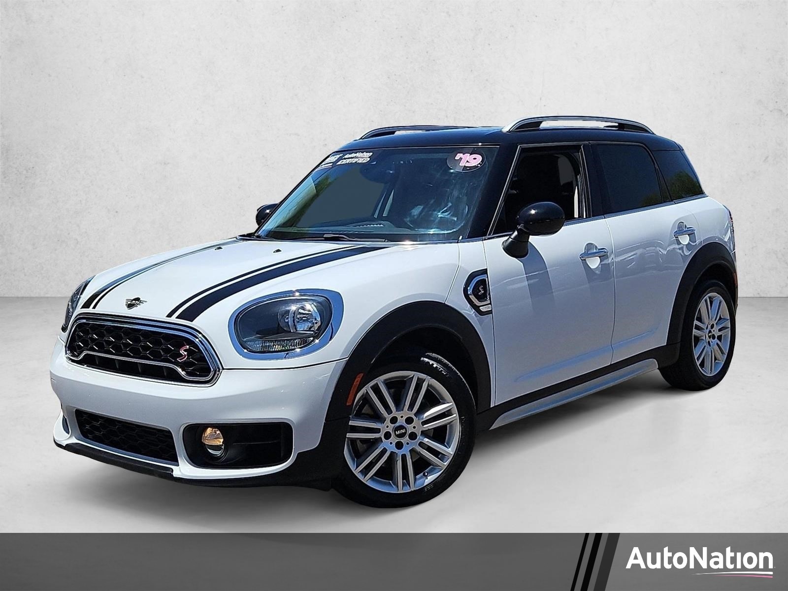 2019 MINI Countryman Cooper S Signature's photo
