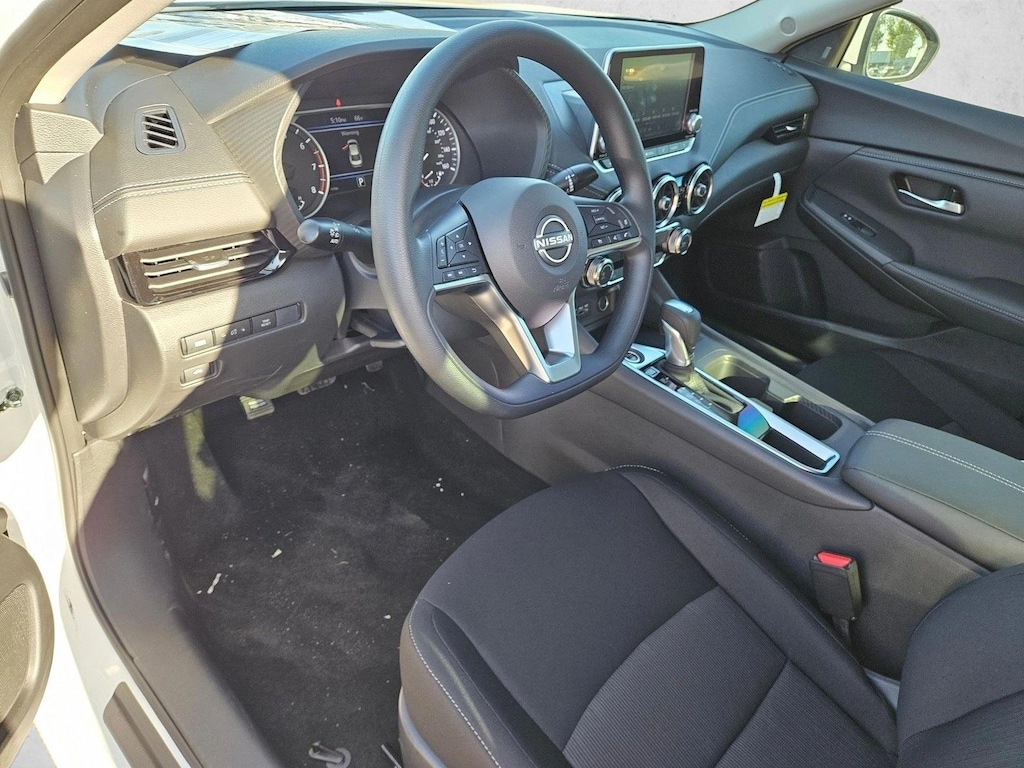 New 2025 Nissan Sentra SV Sedan