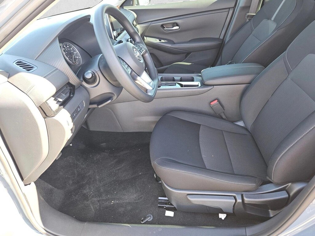 New 2025 Nissan Sentra SV Sedan