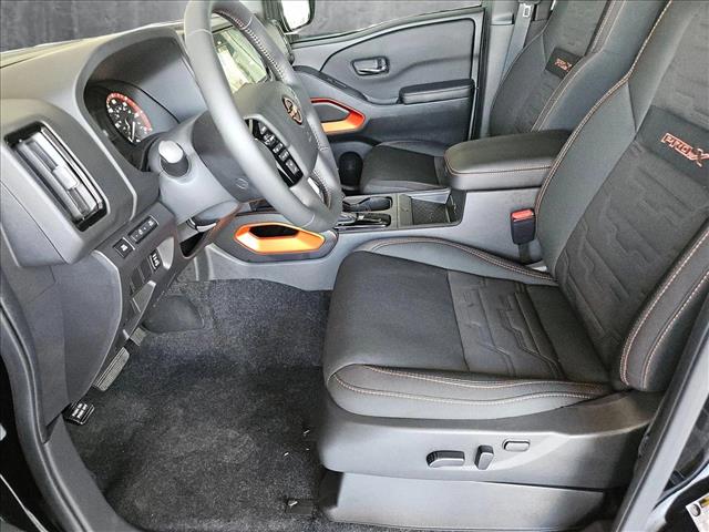 2025 Nissan Frontier PRO-X photo 4