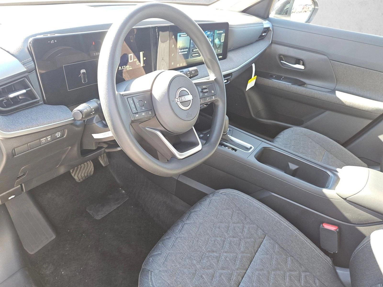 2026 Nissan KICKS SV - Photo 3