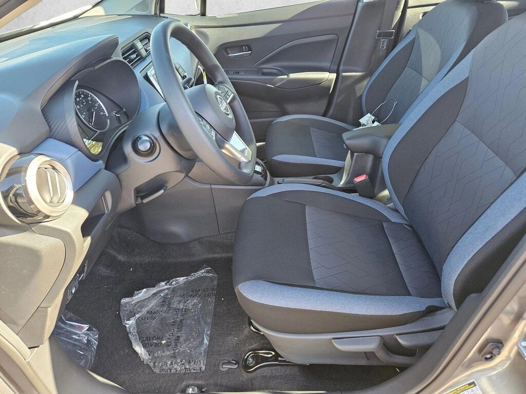 New 2025 Nissan Versa SV Sedan