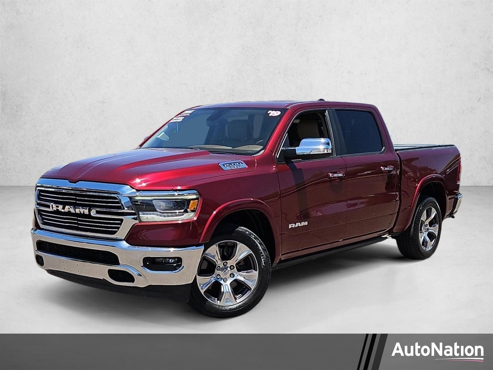 2019 RAM 1500 Laramie 4x4 Crew Cab 5'7's photo