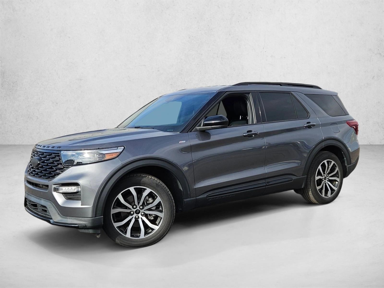 2022 Ford Explorer ST-LINE's photo