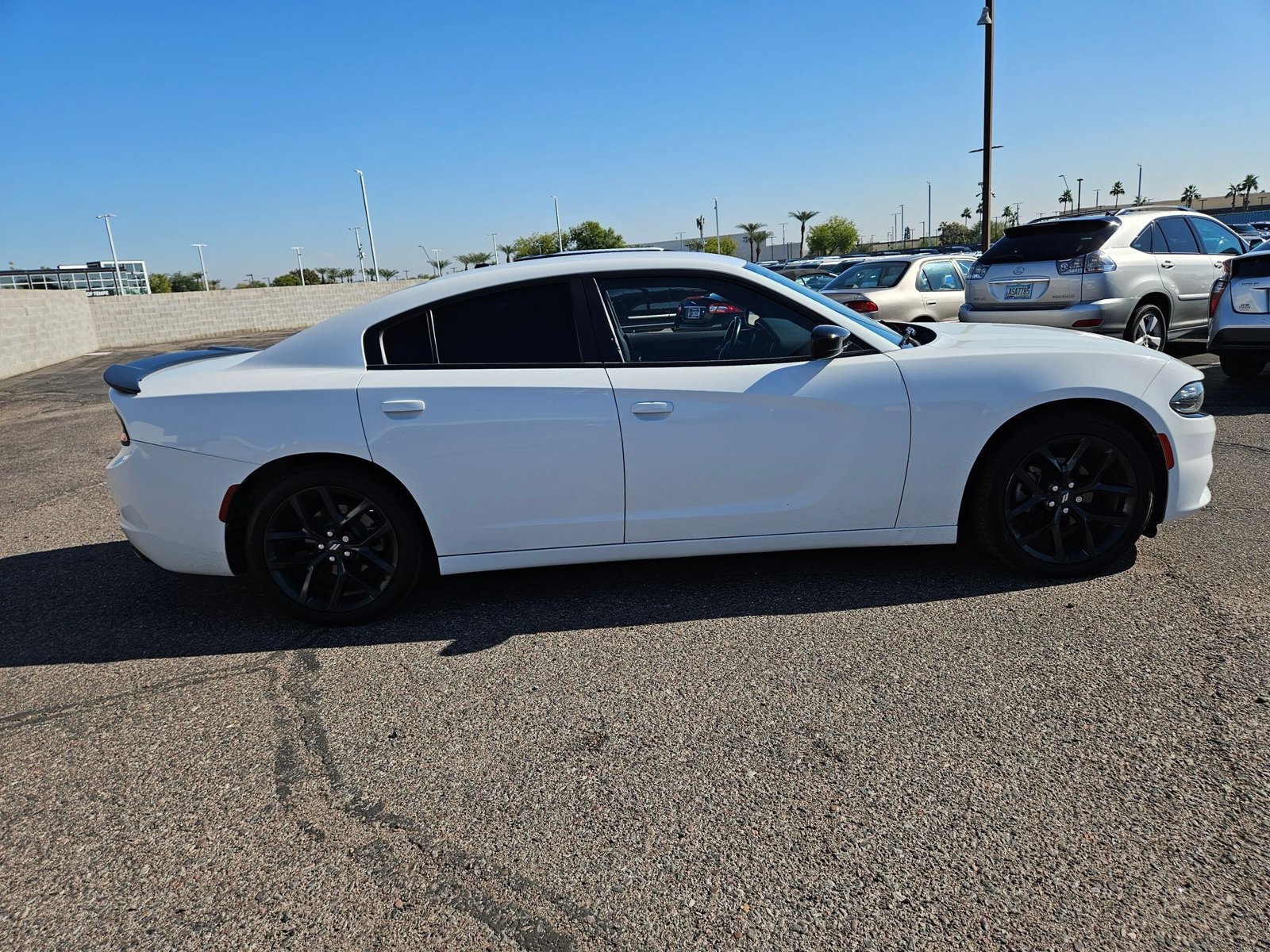 2021 Dodge Charger SXT photo 4