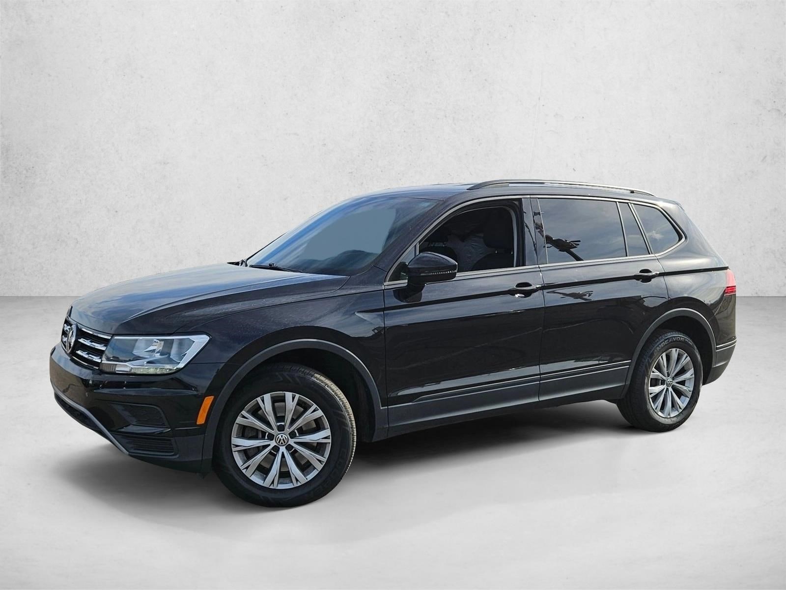 2020 Volkswagen Tiguan S's photo