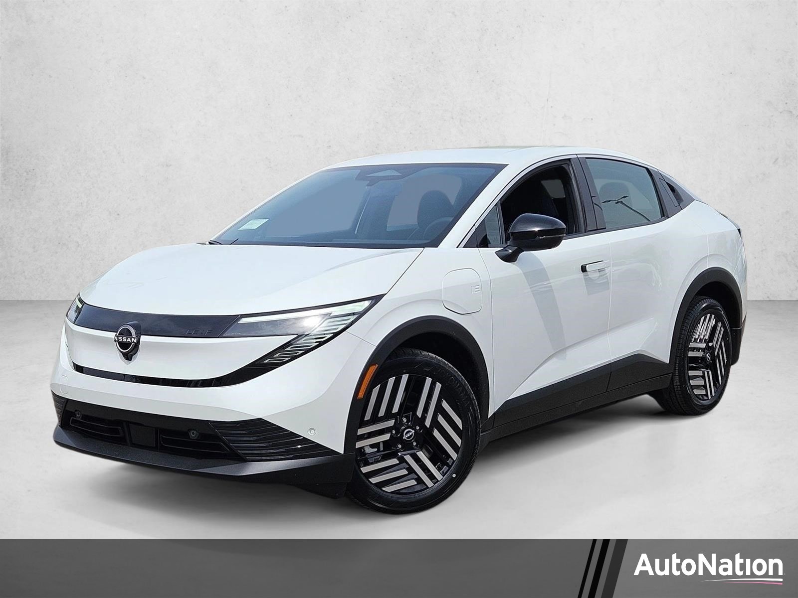 2026 Nissan Leaf SV+'s photo
