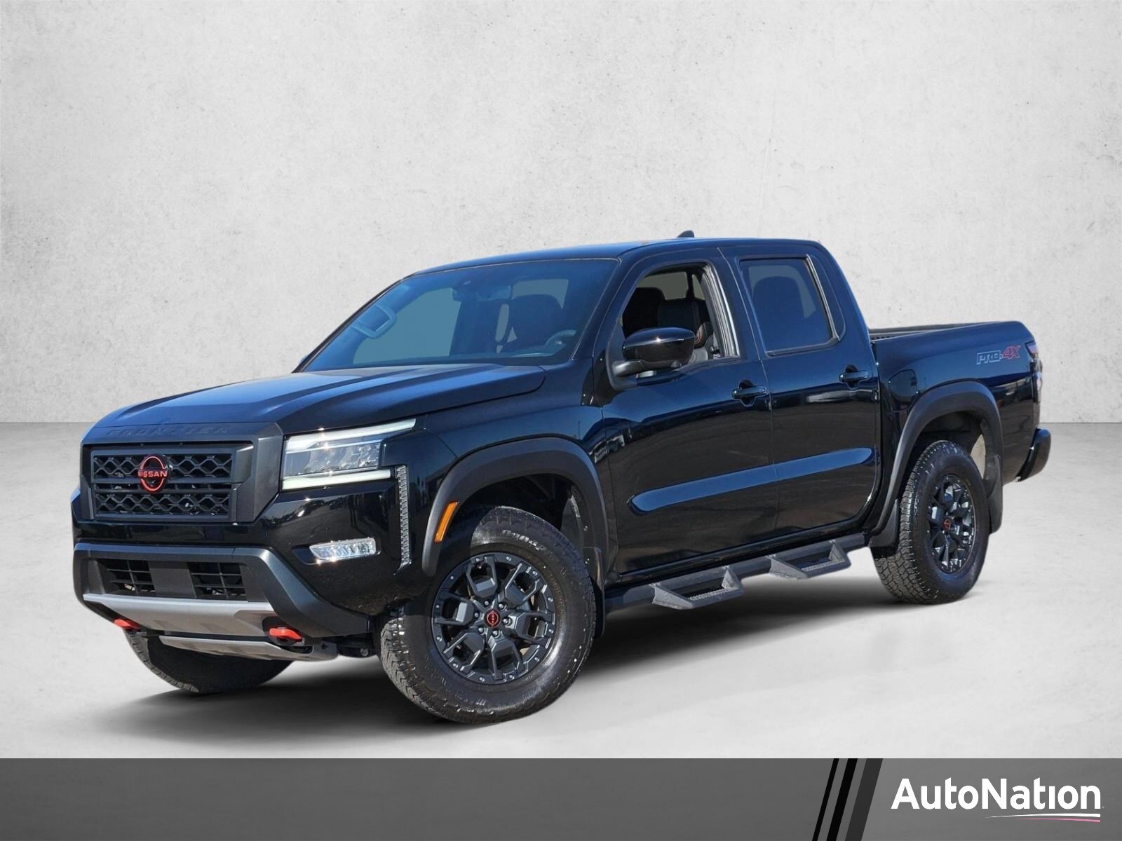 2023 Nissan Frontier PRO-4X Crew Cab 4X4's photo