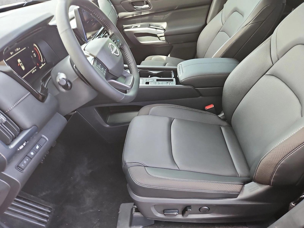 New 2026 Nissan Pathfinder SL SUV