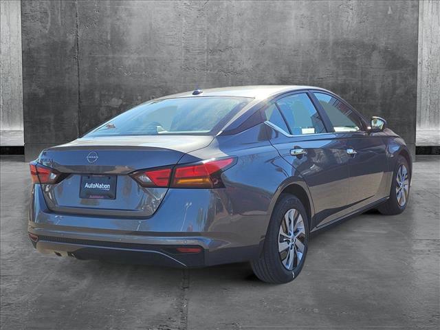 2025 Nissan Altima S photo 2