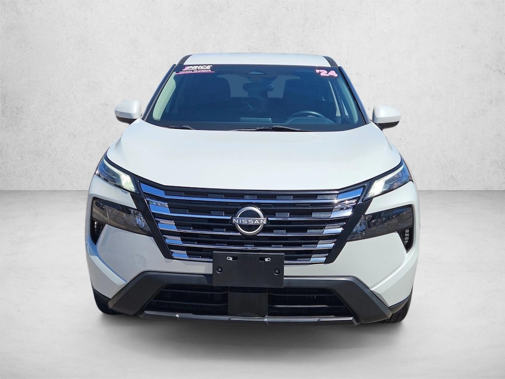 Used 2024 Nissan Rogue SV SUV
