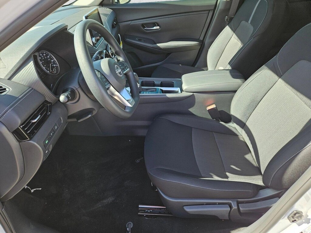 New 2025 Nissan Sentra SV Sedan