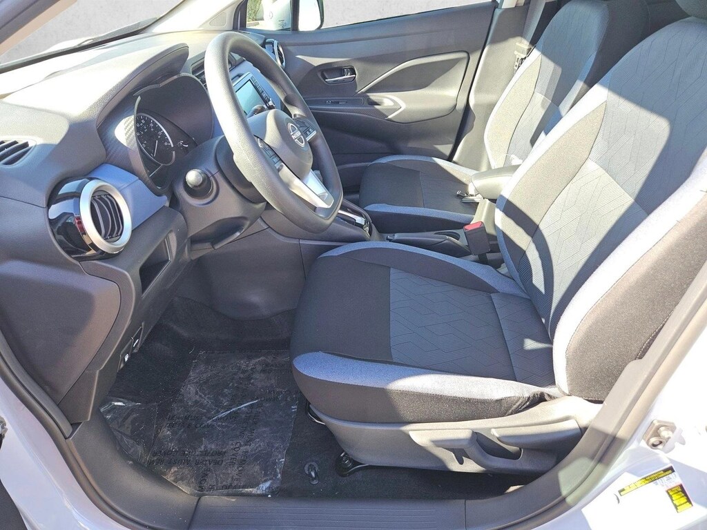 New 2025 Nissan Versa SV Sedan