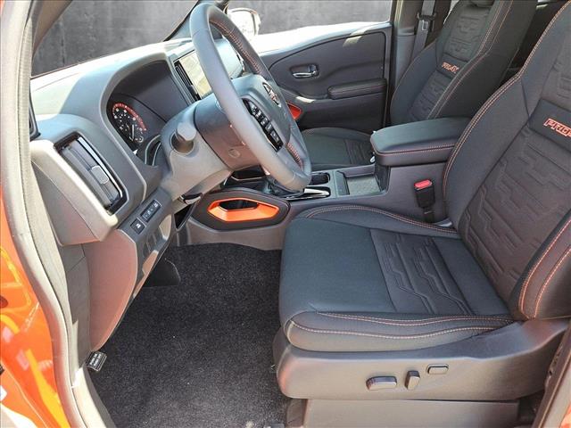 2025 Nissan Frontier PRO-4X photo 4
