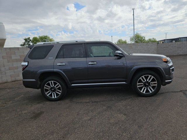 2017 Toyota 4Runner Limited photo 4