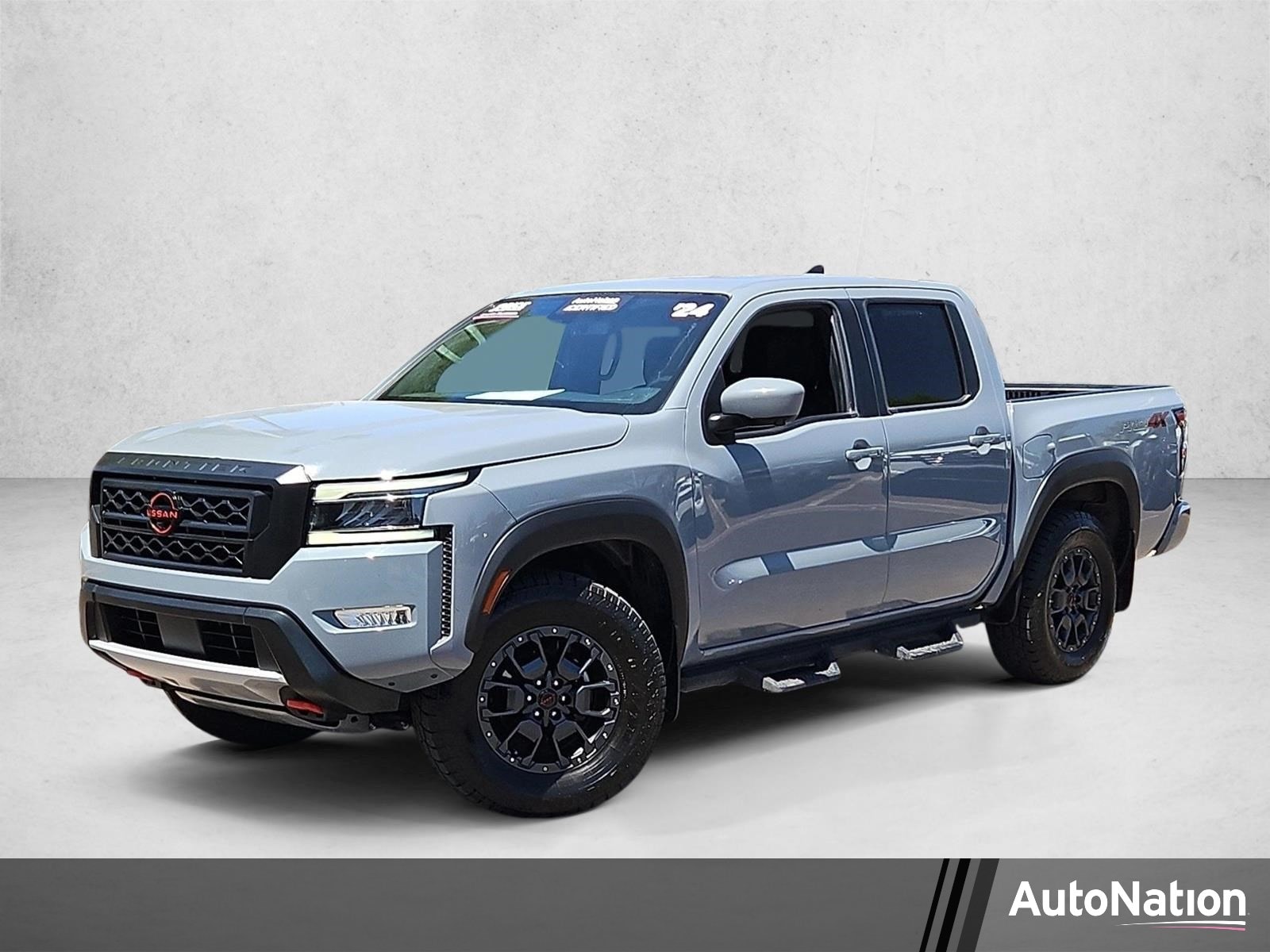2024 Nissan Frontier PRO-4X Crew Cab 4X4's photo
