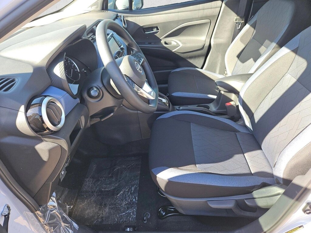 New 2025 Nissan Versa SV Sedan