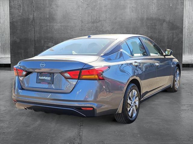 2025 Nissan Altima S photo 2
