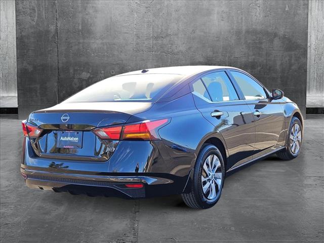 2025 Nissan Altima S photo 2