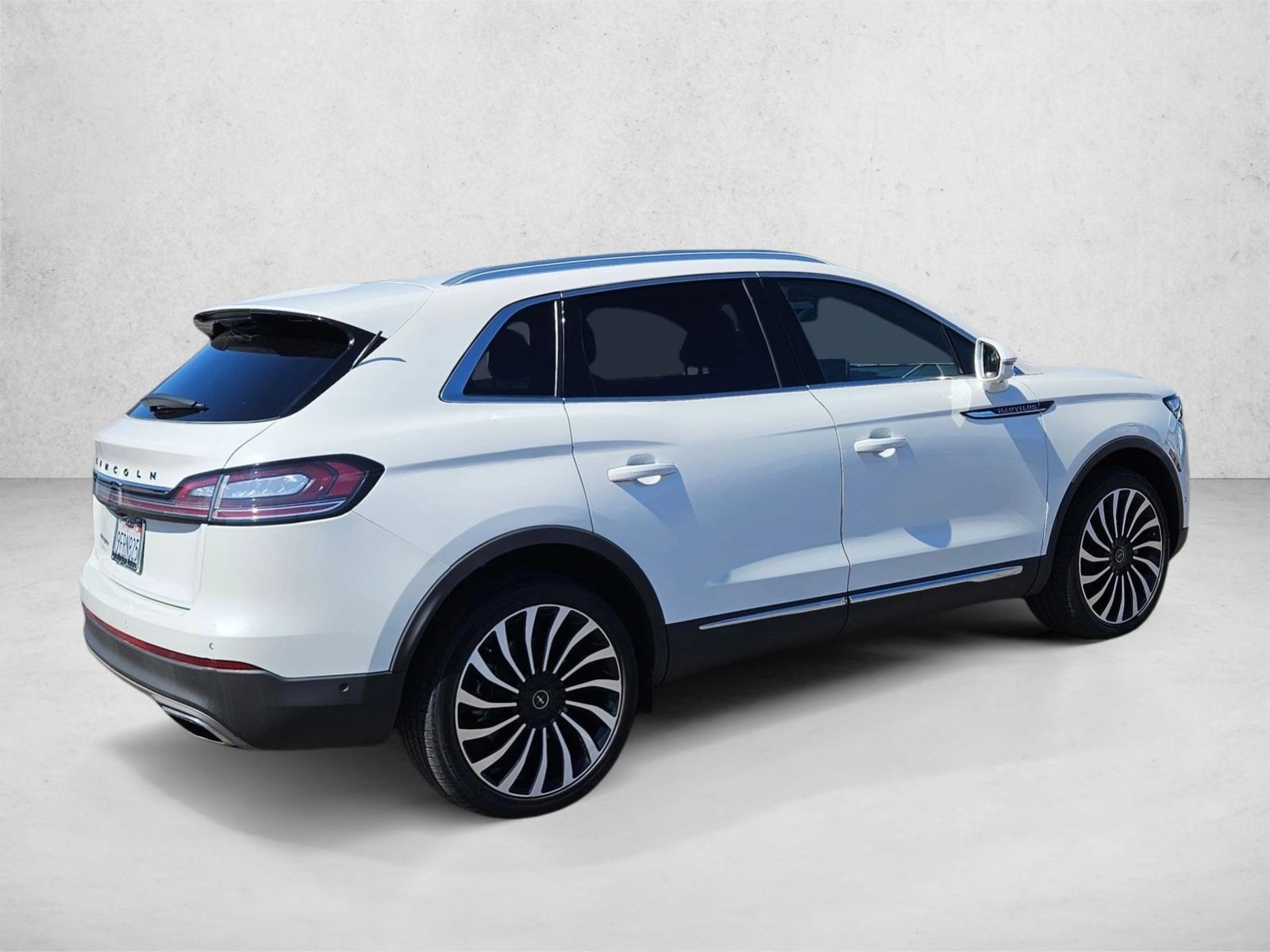 2023 Lincoln Nautilus Black Label photo 4