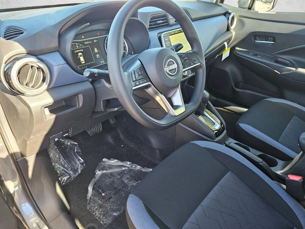 New 2025 Nissan Versa SV Sedan