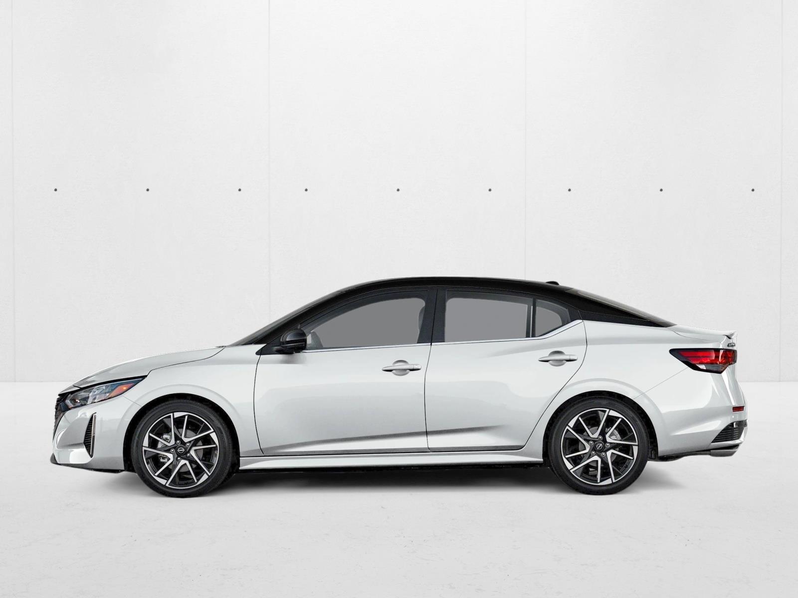 2025 Nissan Sentra SR photo 2