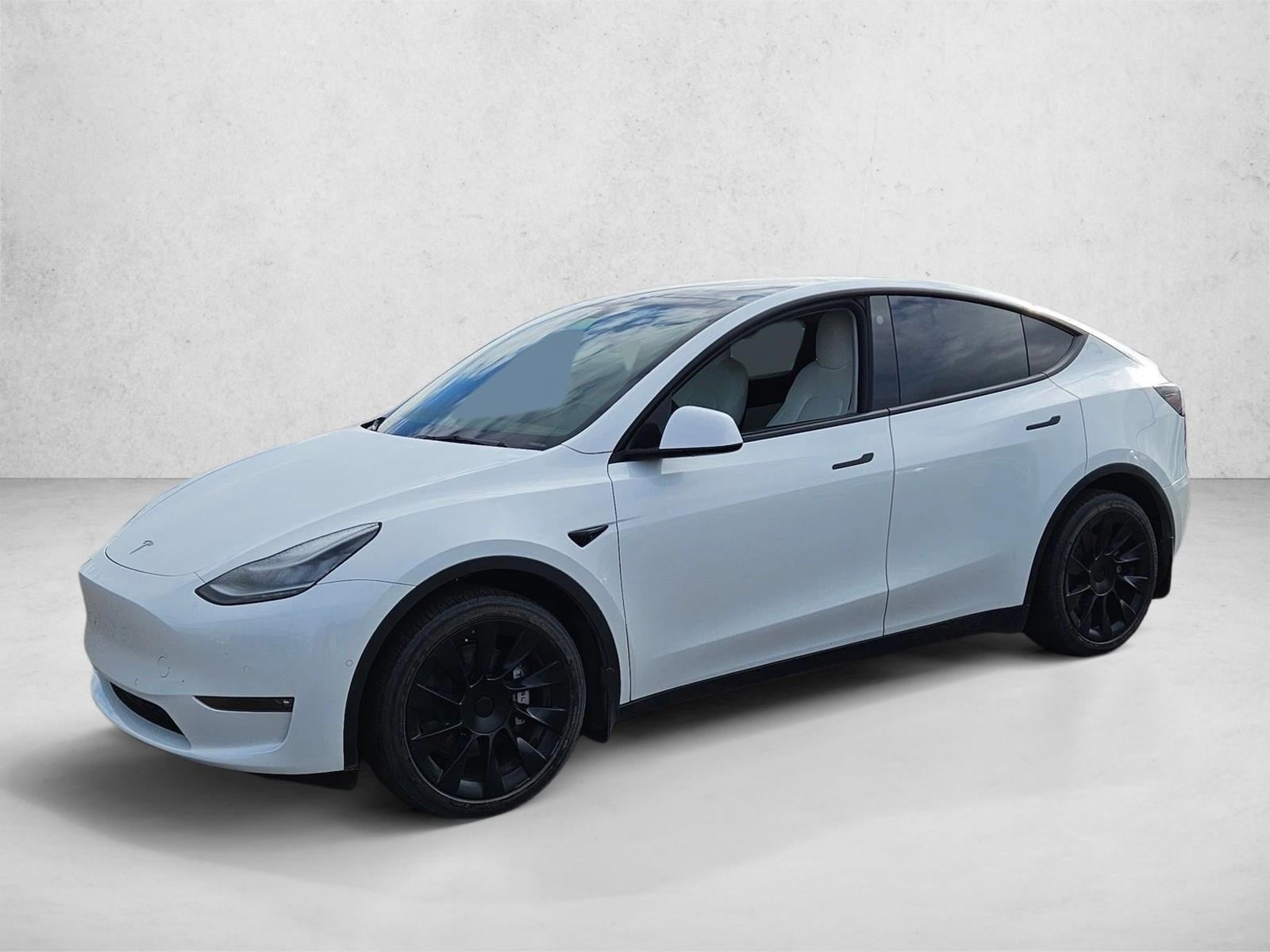 2022 Tesla Model Y Long Range's photo