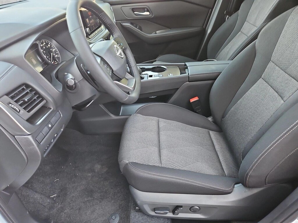 New 2026 Nissan Rogue SV SUV