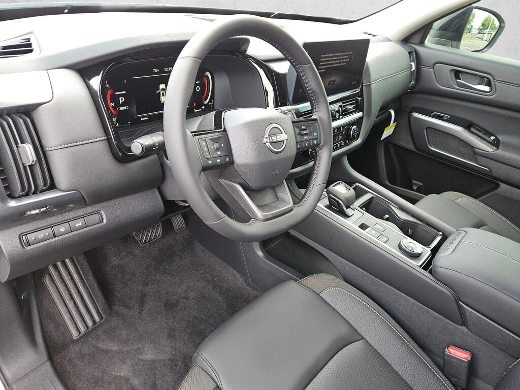 New 2026 Nissan Pathfinder SL SUV