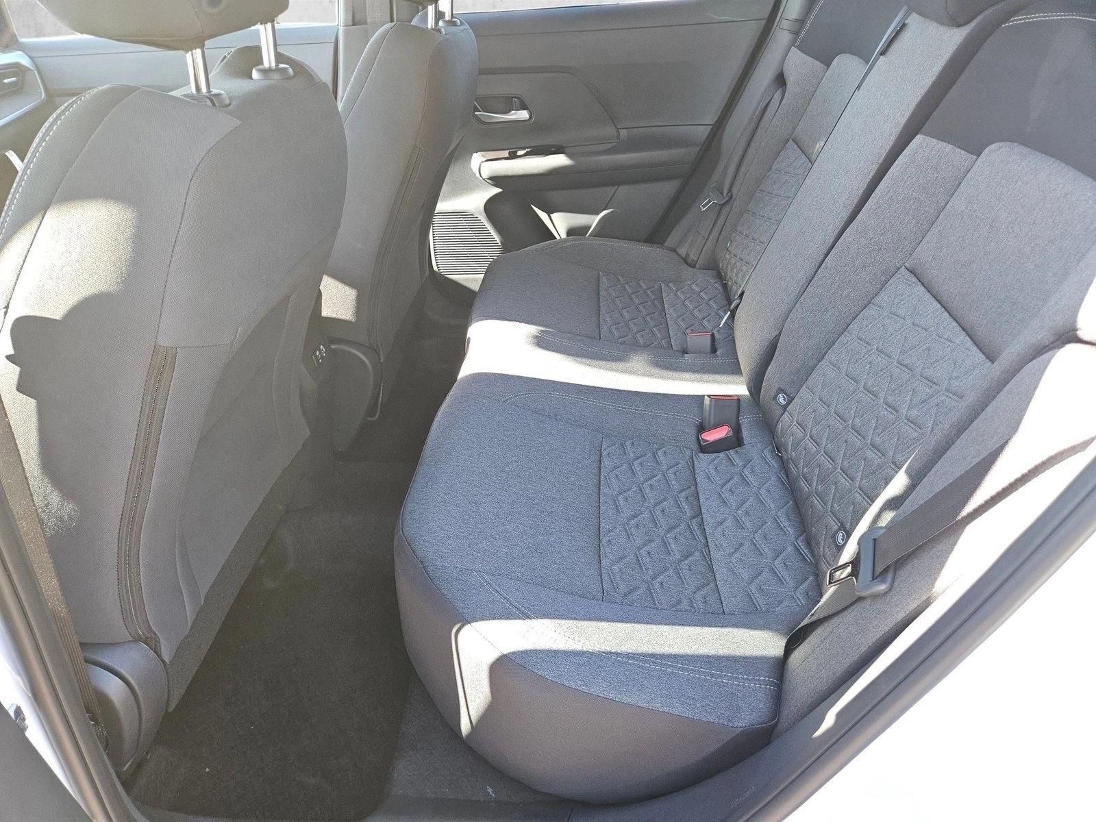 2026 Nissan KICKS SV - Photo 9
