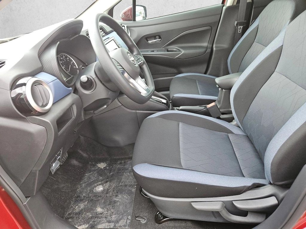 New 2025 Nissan Versa SV Sedan