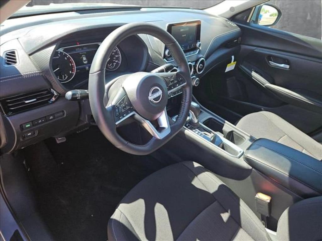 New 2025 Nissan Sentra SV Sedan