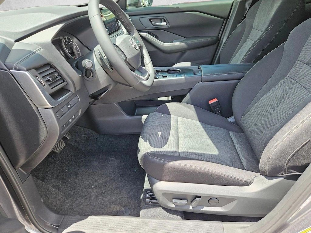 New 2026 Nissan Rogue SV SUV