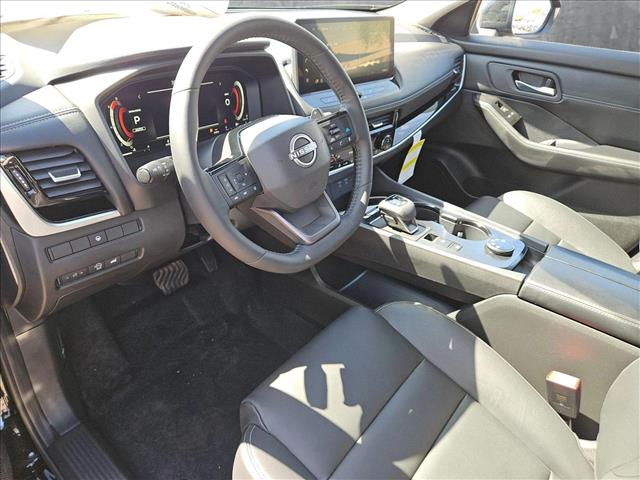 2025 Nissan Rogue SL photo 3