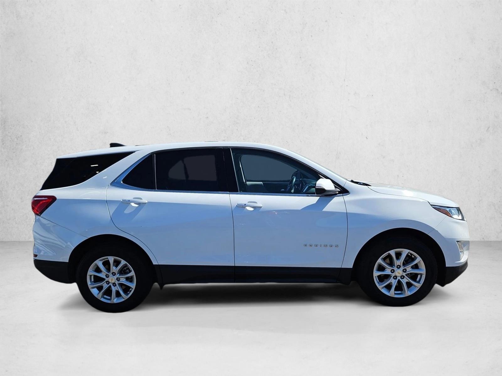 2019 Chevrolet Equinox LT photo 4