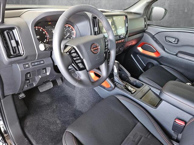2025 Nissan Frontier PRO-X photo 3
