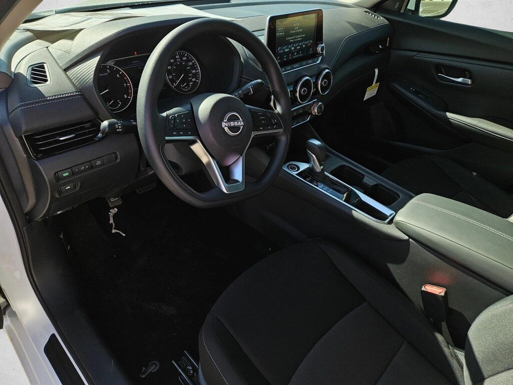 New 2025 Nissan Sentra SV Sedan