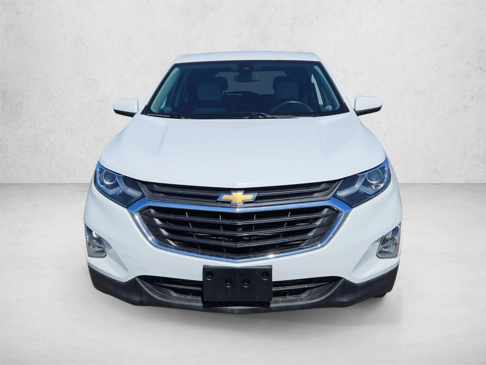 2019 Chevrolet Equinox LT photo 2