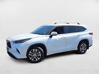 2022 Toyota Highlander XLE SUV