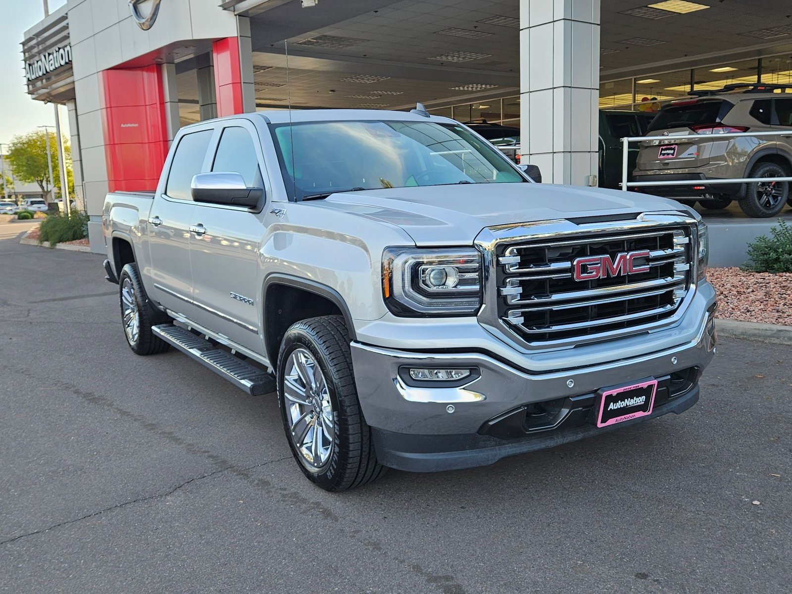 2018 Gmc Sierra 1500 SLT photo 3